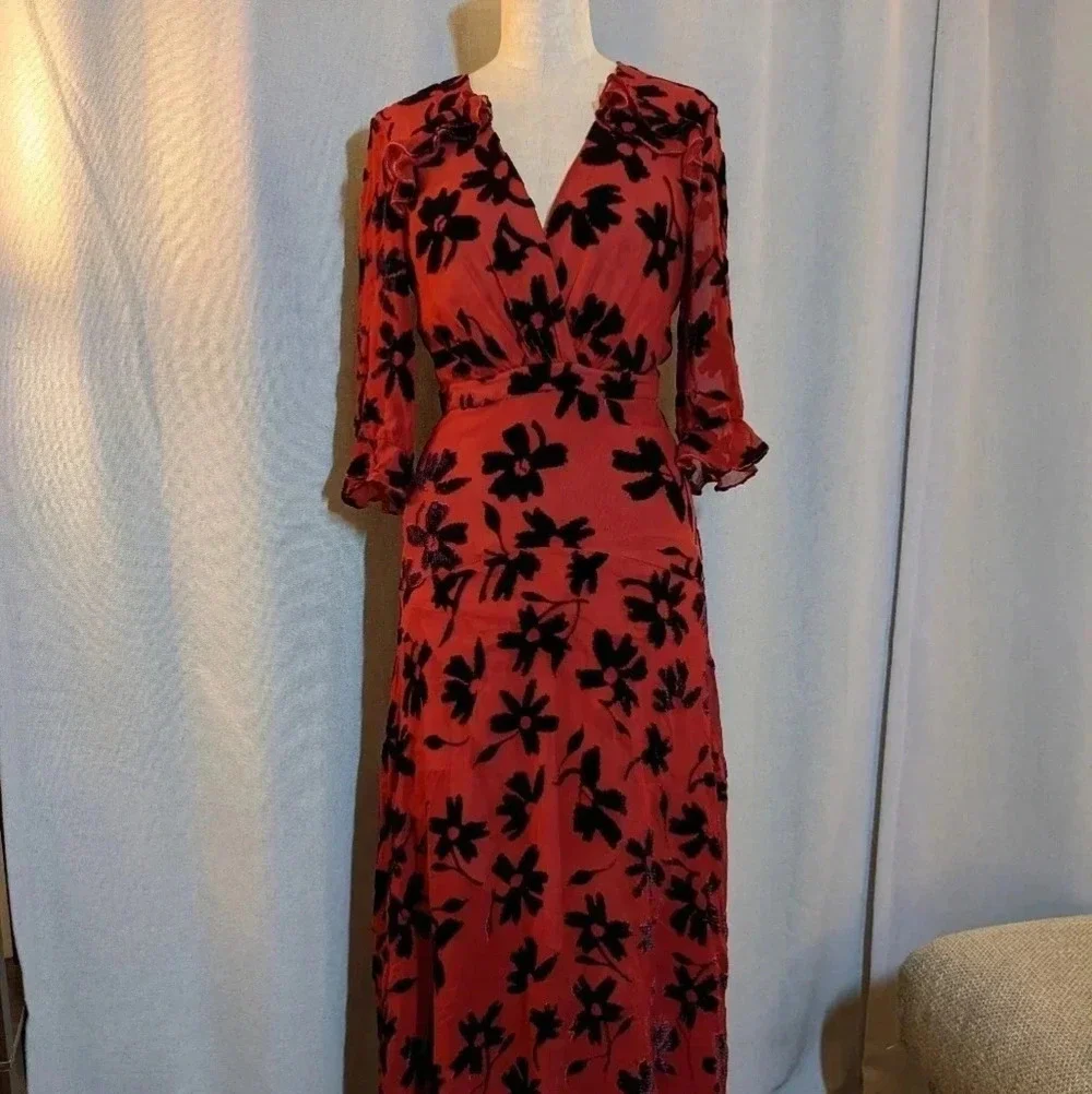 Saloni Red Chiffon V Maxi Dress Black Velvet Flowers Size 2 Edith Devor